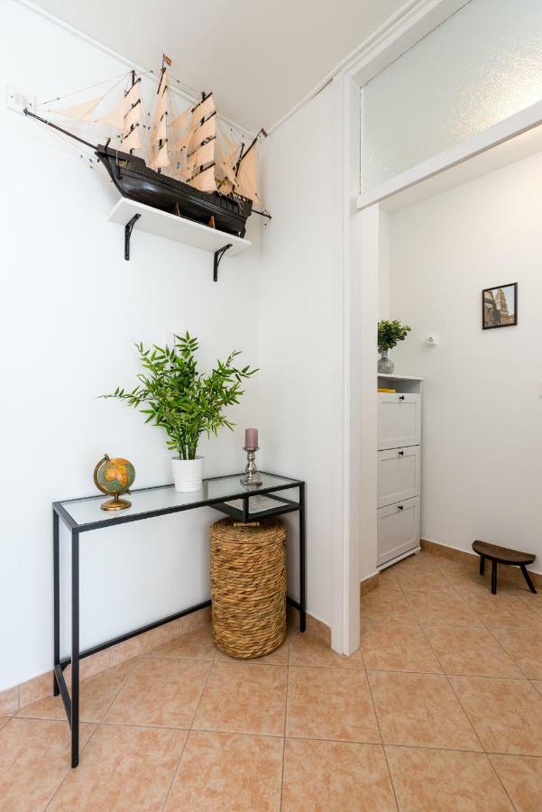 Apartment Romana With A Spacious Terrace Split Extérieur photo